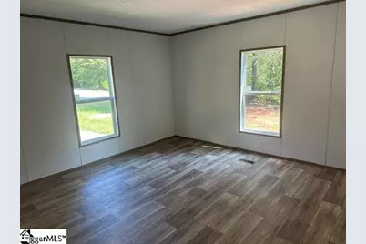 211 Woodland Circle, Spartanburg, SC 29372 - Photo 4