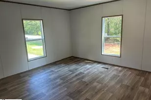 211 Woodland Circle, Spartanburg, SC 29372 - Photo 4