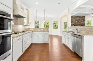5 Lakeway Pl, Simpsonville, SC 29681 - Photo 2