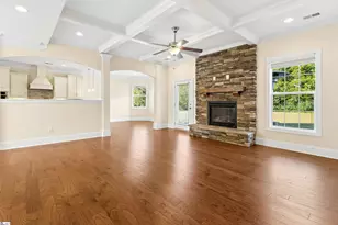 5 Lakeway Pl, Simpsonville, SC 29681 - Photo 4