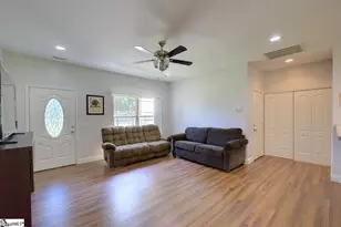 274 Millwood Ln, Wellford, SC 29385 - Photo 4