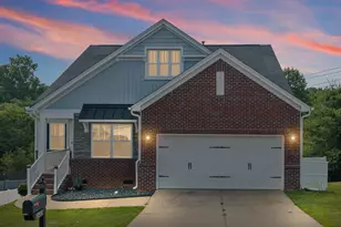 240 Rivers Edge Cir, Simpsonville, SC 29680 - Photo 2