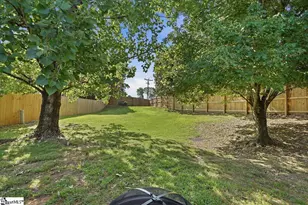 314 Calhoun Estates Dr, Spartanburg, SC 29307 - Photo 2