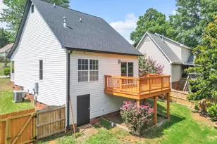 230 Cool Water Ct, Boiling Springs, SC 29316 - Photo 2