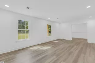 104 Arrowood Ln, Laurens, SC 29360 - Photo 6