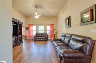 360 Huntwood Dr, Roebuck, SC 29349 - Photo 4