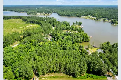 820 Eagles Harbor Drive, Hodges, SC 29653 - Photo 10