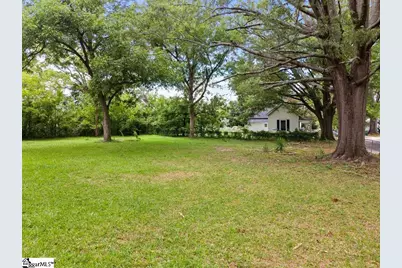 235 Oak Street, Clinton, SC 29325 - Photo 2
