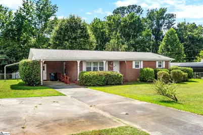 123 Pope Street, Greenwood, SC 29649 - Photo 2