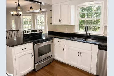 516 Brian Drive, Spartanburg, SC 29307 - Photo 2