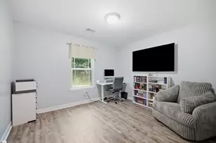 111 Auburn Ln, Greenwood, SC 29649 - Photo 12