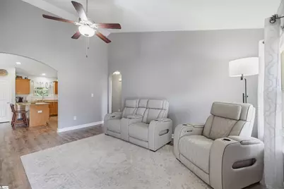 111 Auburn Lane, Greenwood, SC 29649 - Photo 6