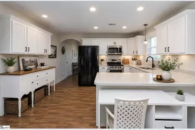315 Barnhill Court, Greenville, SC 29617 - Photo 8
