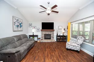 328 E Story Bush Ln, Inman, SC 29349 - Photo 4