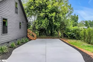 11 Craven St, Greenville, SC 29611 - Photo 50