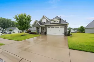313 Maple Springs Dr, Greer, SC 29651 - Photo 2