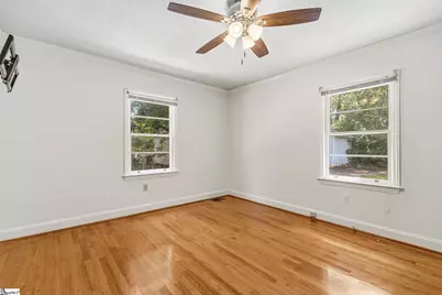 8 Bainbridge Drive, Greenville, SC 29611 - Photo 20