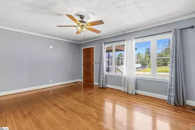 8 Bainbridge Drive, Greenville, SC 29611 - Photo 6