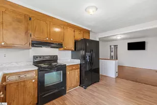 8 Bainbridge Dr, Greenville, SC 29611 - Photo 8
