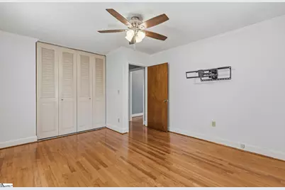 8 Bainbridge Drive, Greenville, SC 29611 - Photo 18