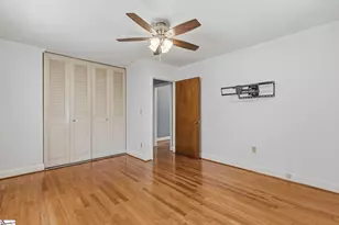 8 Bainbridge Dr, Greenville, SC 29611 - Photo 18