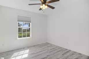 124 E King Rd, Greer, SC 29651 - Photo 28
