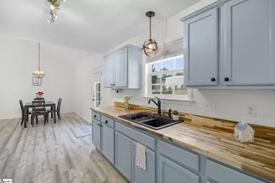 124 E King Road, Greer, SC 29651 - Photo 10