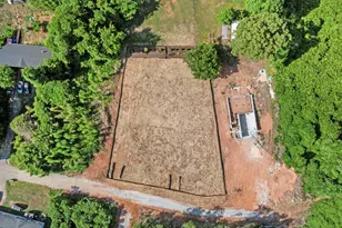 105 S Silver Lake Dr, Taylors, SC 29687 - Photo 1