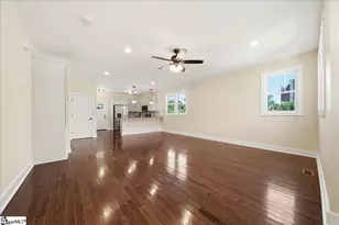 915 Dunbar St, Greenville, SC 29601 - Photo 4