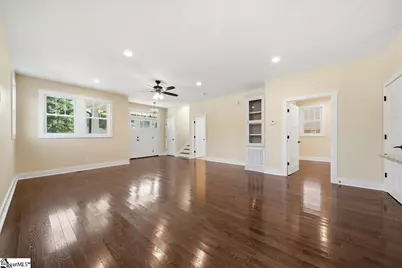 915 Dunbar Street, Greenville, SC 29601 - Photo 8