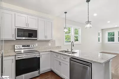 915 Dunbar Street, Greenville, SC 29601 - Photo 14