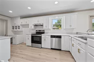 734 N Fishtrap Rd, Easley, SC 29640 - Photo 10