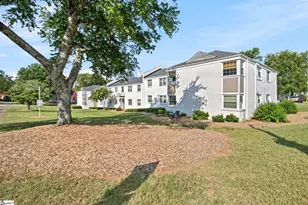 100 Lewis Dr, Greenville, SC 29605 - Photo 4