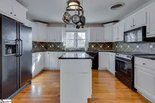 136 Club Dr, Simpsonville, SC 29681 - Photo 16