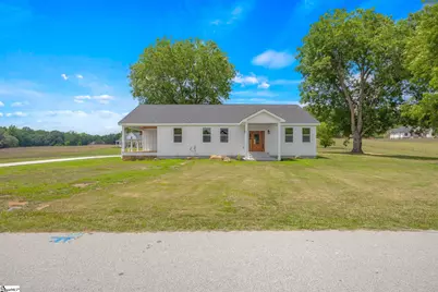 2024 Edwards Lake Road, Greer, SC 29651 - Photo 4