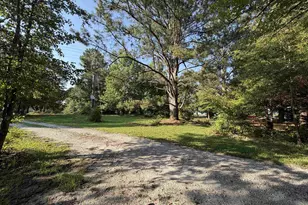 744 Chapman Rd, Fountain Inn, SC 29644 - Photo 8