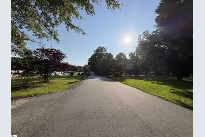 744 Chapman Road, Fountain Inn, SC 29644 - Photo 16