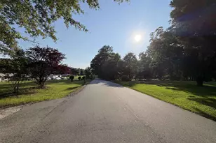 744 Chapman Rd, Fountain Inn, SC 29644 - Photo 16