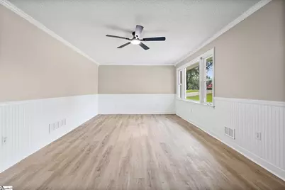 202 Central Avenue, Mauldin, SC 29662 - Photo 2