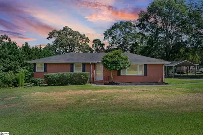 202 Central Avenue, Mauldin, SC 29662 - Photo 1