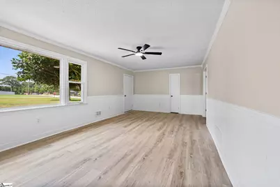 202 Central Avenue, Mauldin, SC 29662 - Photo 12
