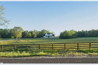 245 W Chapman Road, Belton, SC 29627 - Photo 2
