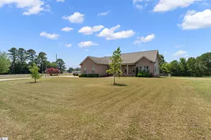 4401 Parris Bridge Rd, Boiling Springs, SC 29316 - Photo 2