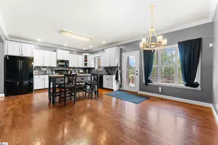 4401 Parris Bridge Rd, Boiling Springs, SC 29316 - Photo 10