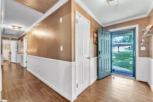 204 Collinwood Ln, Taylors, SC 29687 - Photo 10