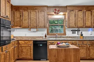 219 Oakwood Ct, Greenville, SC 29607 - Photo 8