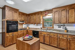 219 Oakwood Ct, Greenville, SC 29607 - Photo 6