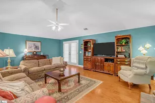 205 Harrogate Ct, Simpsonville, SC 29681 - Photo 8