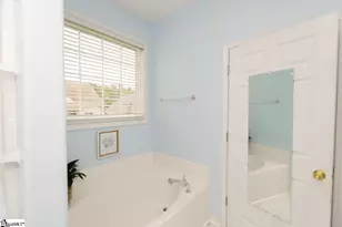 131 Lauren Wood Cir, Taylors, SC 29687 - Photo 32