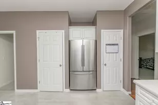 131 Lauren Wood Cir, Taylors, SC 29687 - Photo 10